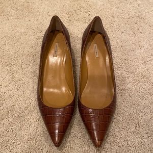Max Studio Brown Kitten Heels